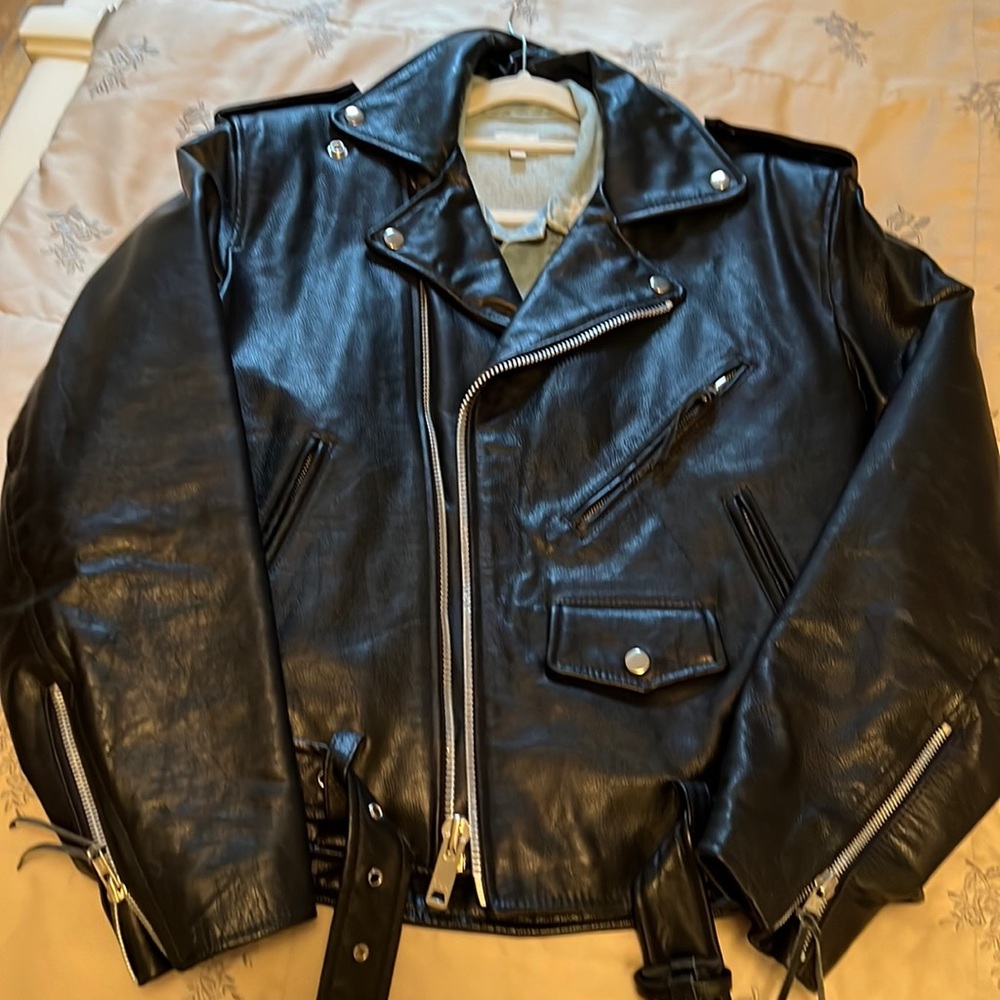 Vintage motorcycle jacket, size small but fits medium in men
